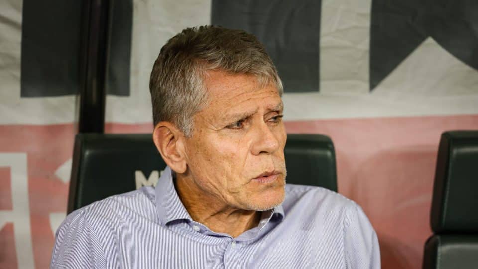 ‘Prejudicou o Cristal’: Os 6 meses oscilantes de Paulo Autuori no clube do Peru onde é ídolo