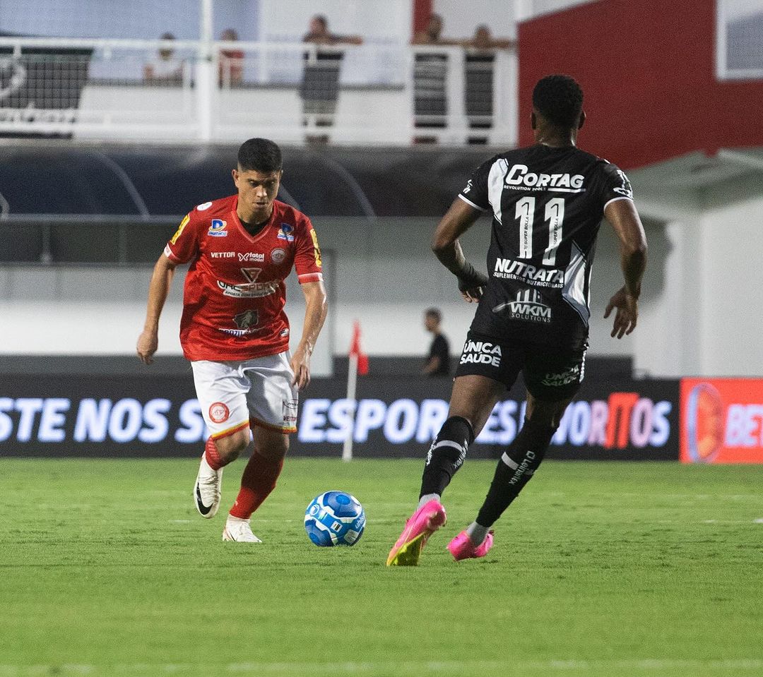 Ponte Preta respira por aparelhos na S&eacute;rie B ap&oacute;s vit&oacute;ria dram&aacute;tica sobre o Tombense