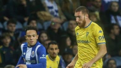 Porto para na &oacute;tima atua&ccedil;&atilde;o defensiva do Estoril, que faz hist&oacute;ria no est&aacute;dio do Drag&atilde;o