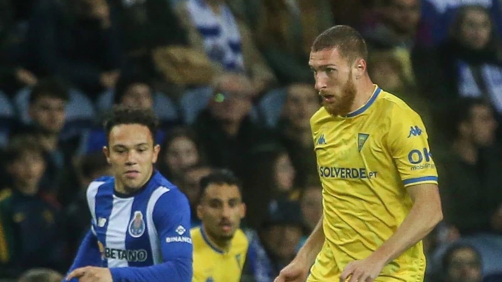 Porto para na &oacute;tima atua&ccedil;&atilde;o defensiva do Estoril, que faz hist&oacute;ria no est&aacute;dio do Drag&atilde;o