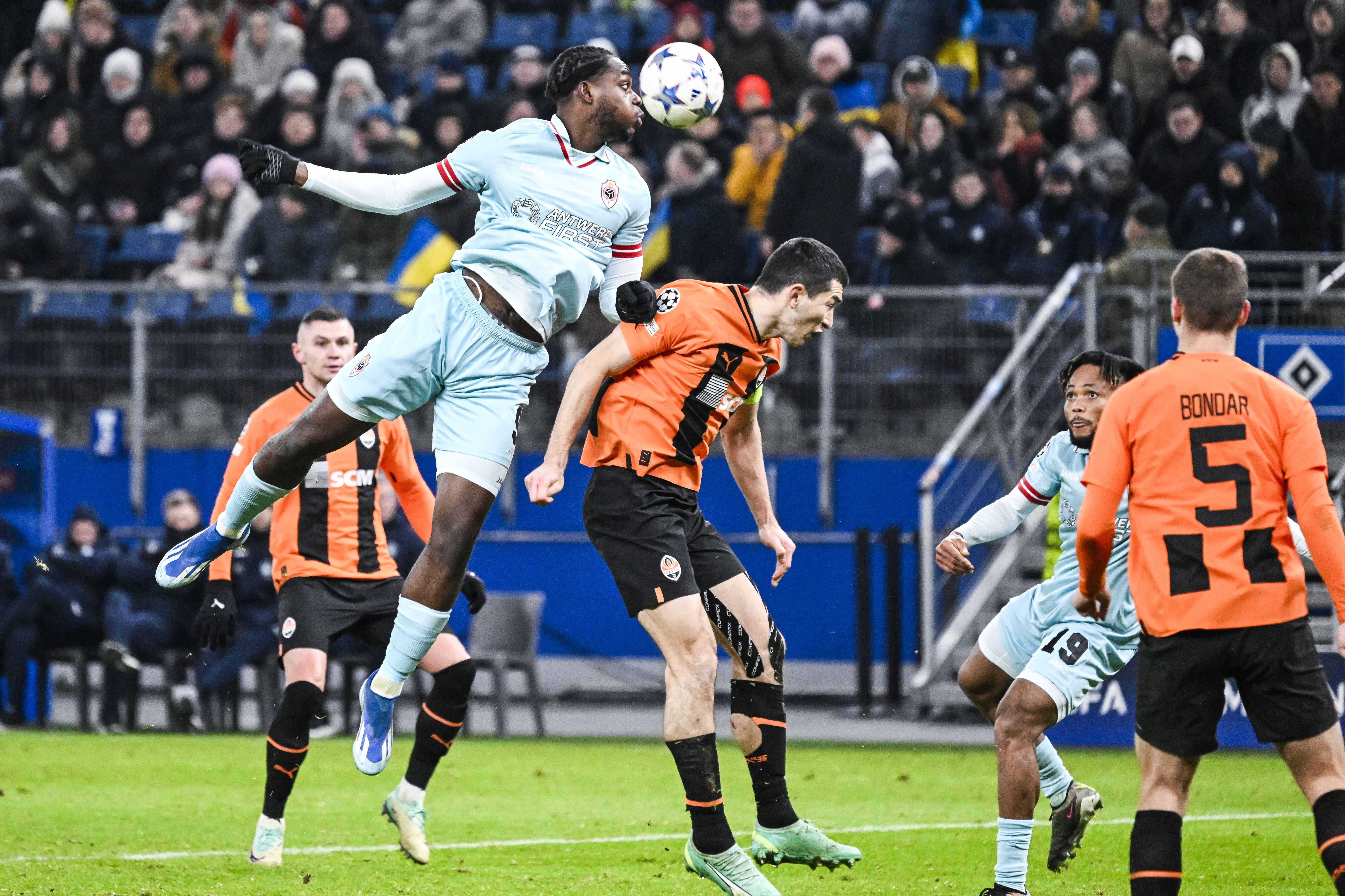 Shakhtar vence Royal Antwerp, embola Grupo H e deixa Barcelona x Porto ainda mais decisivo