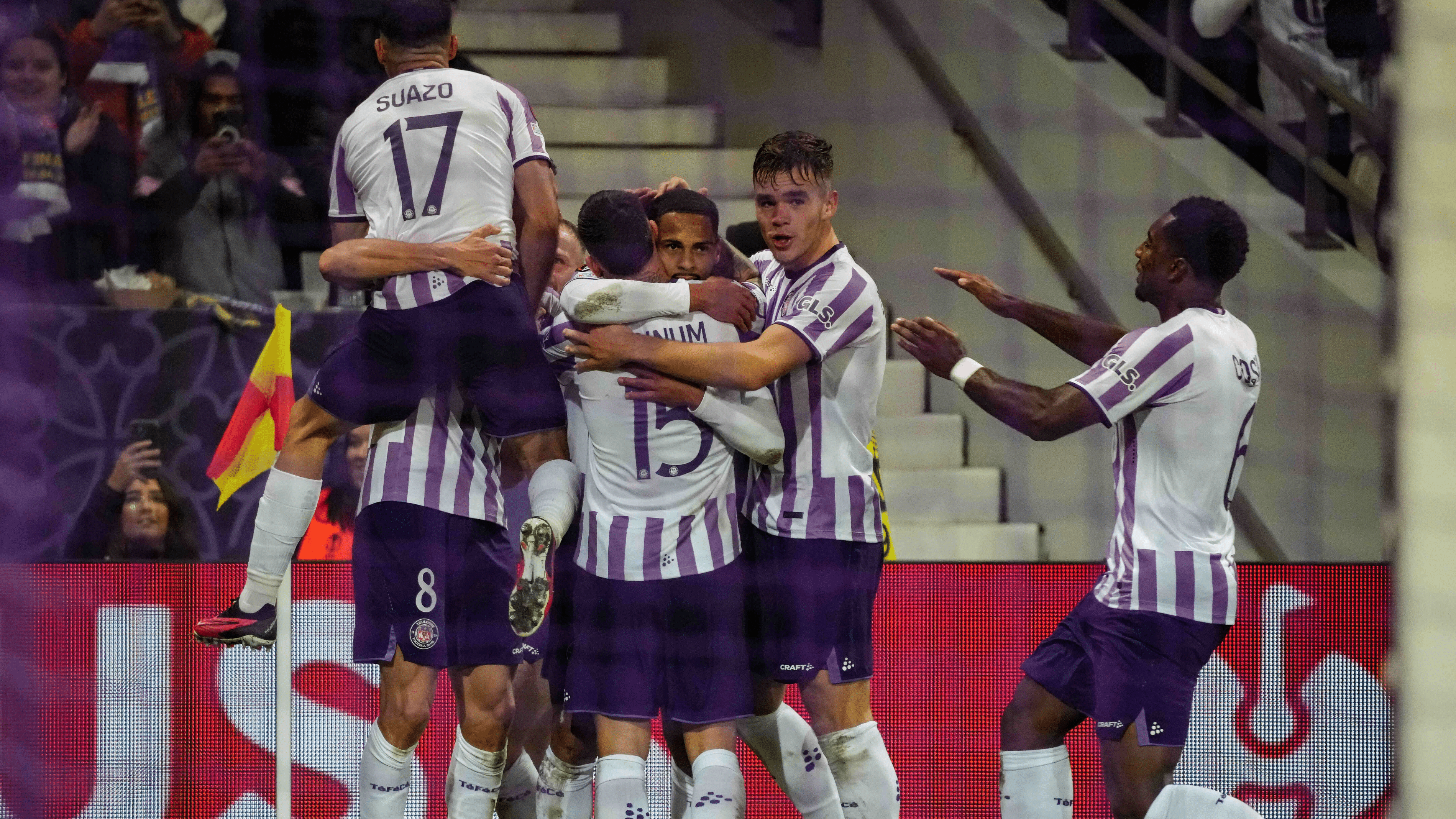 Toulouse joga melhor que o Liverpool e se solidifica na segunda posi&ccedil;&atilde;o do grupo