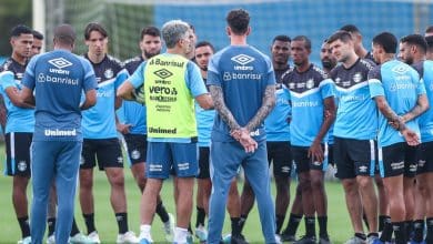 Sem dois importantes titulares, Gr&ecirc;mio recebe Bahia em busca da quarta vit&oacute;ria consecutiva