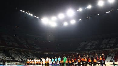 Sinalizadores e brigas de torcedores fazem Uefa multar PSG e reduzir capacidade de seu est&aacute;dio