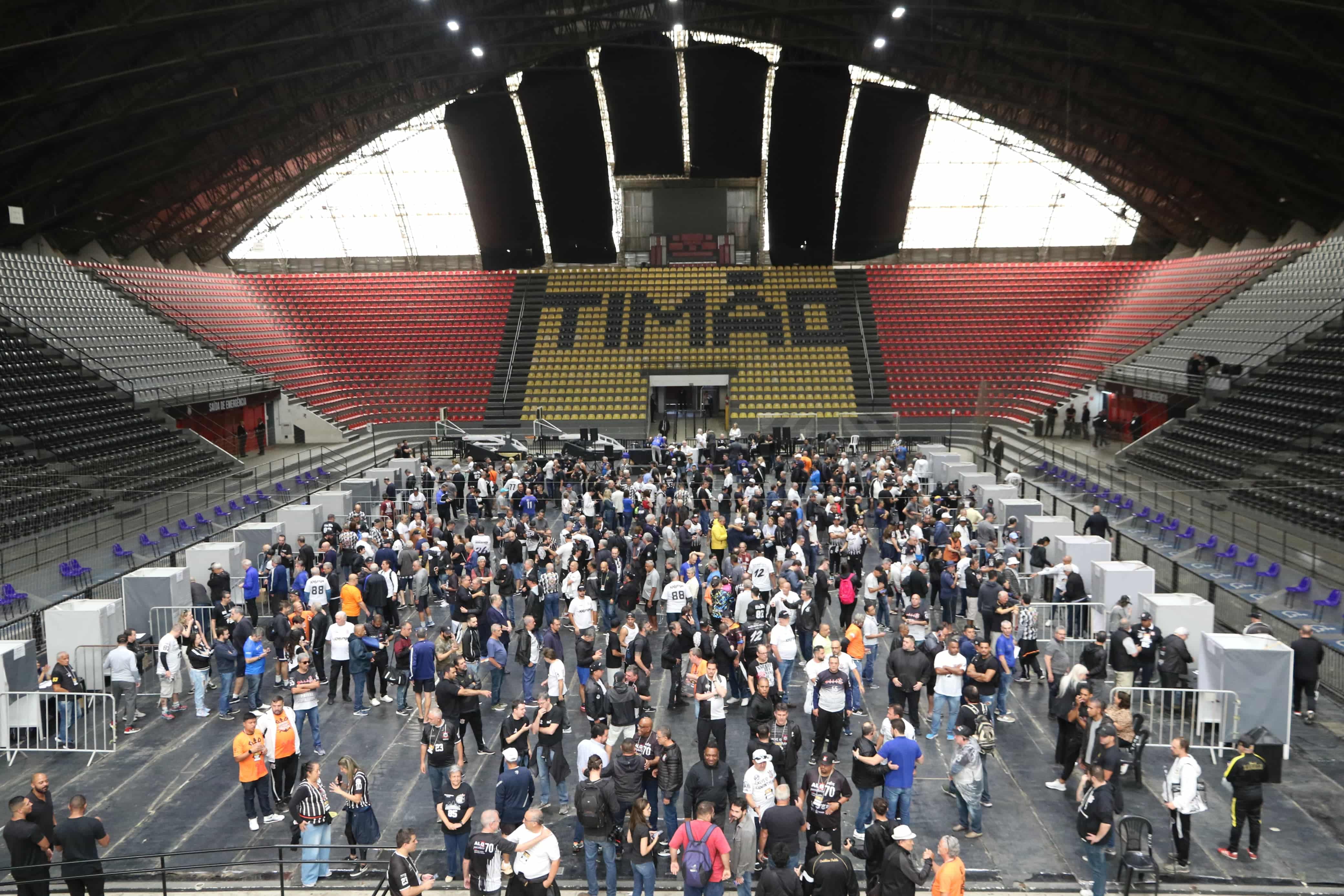 Os bastidores que voc&ecirc; precisa saber de uma tensa e hist&oacute;rica elei&ccedil;&atilde;o no Corinthians