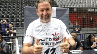 Desde j&aacute;, Augusto Melo precisa aprender a conviver com cobran&ccedil;as (e cr&iacute;ticas) da torcida do Corinthians