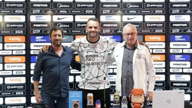 Gest&atilde;o Du&iacute;lio: Corinthians fez contrata&ccedil;&otilde;es question&aacute;veis e teve excesso de venda de jogadores