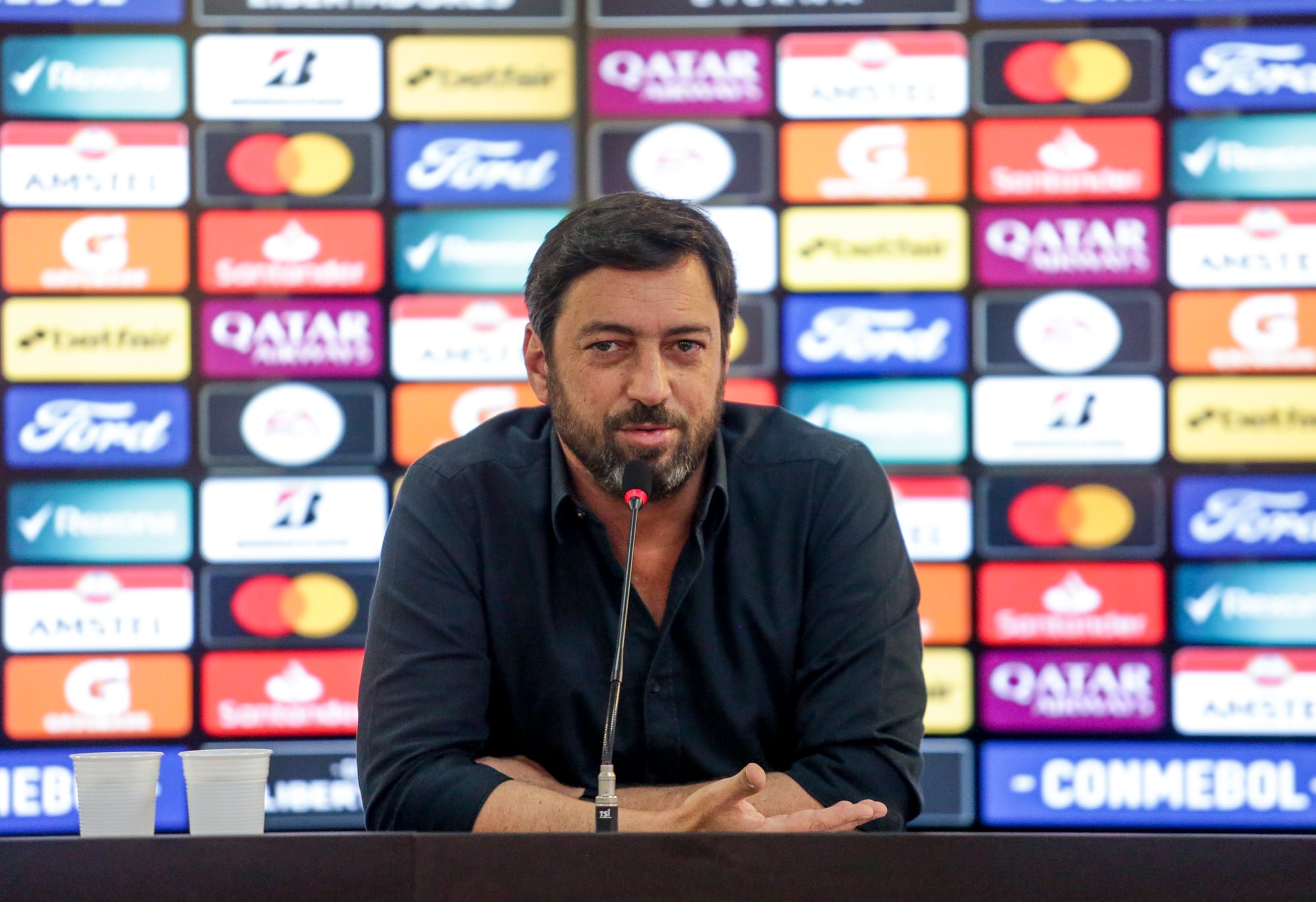 Gest&atilde;o Du&iacute;lio: Promessa de pagamento de d&iacute;vidas do Corinthians e quita&ccedil;&atilde;o da Neo Qu&iacute;mica Arena com Caixa