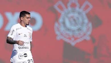 Corinthians est&aacute; fazendo jogadores e Mano de escudos para besteiras&nbsp;da&nbsp;diretoria