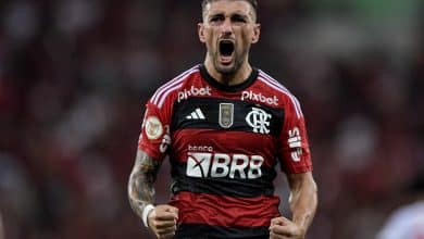 Flamengo supera oscila&ccedil;&atilde;o para vencer o Bragantino e se colocar de vez na briga pelo t&iacute;tulo