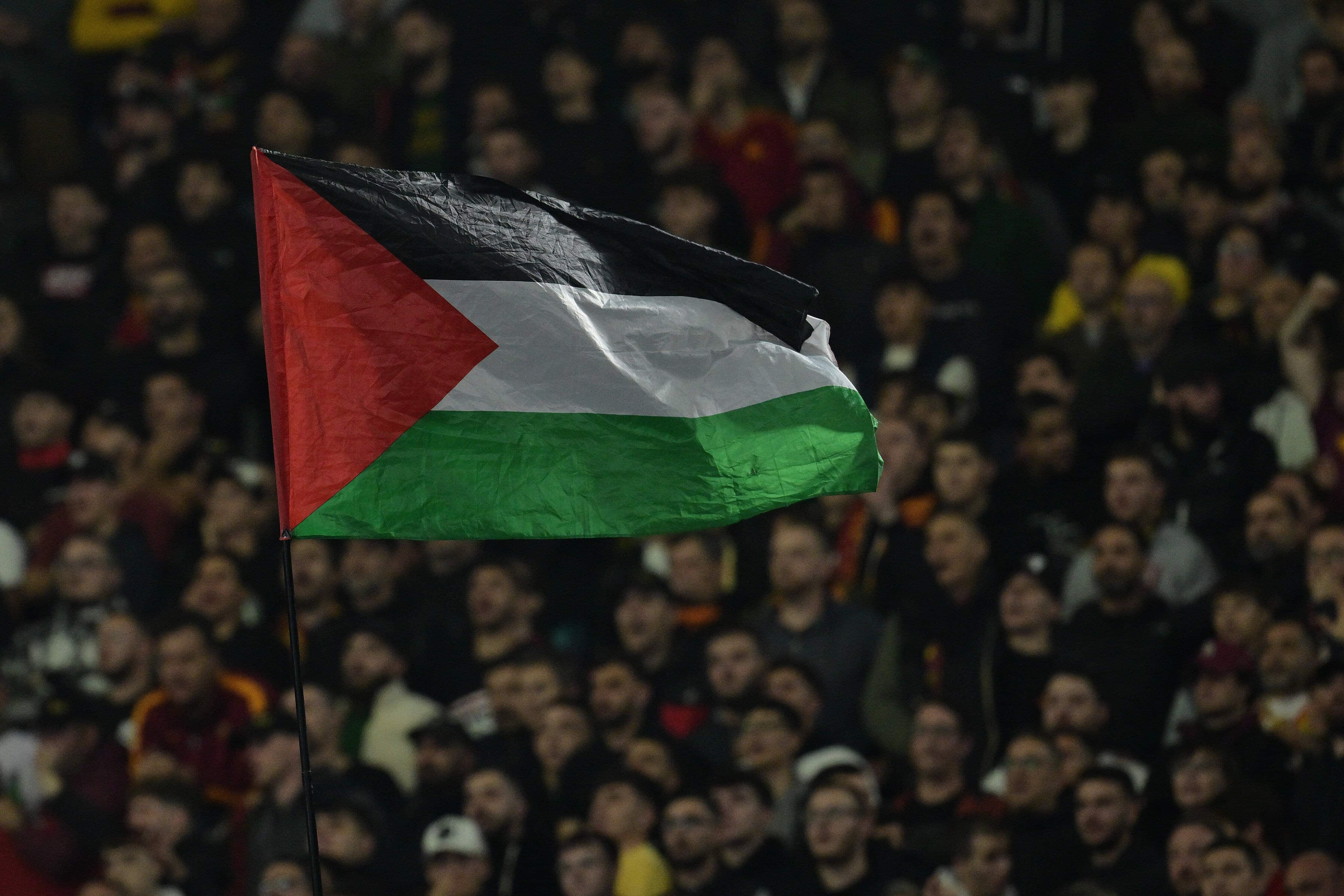 &lsquo;Levar um pouco de alegria ao povo&rsquo;: a sincera entrevista do t&eacute;cnico da Palestina em meio &agrave; guerra