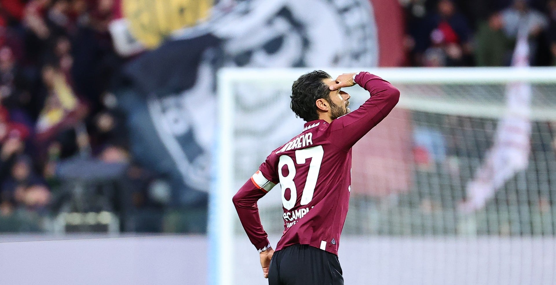 Candreva soltou um petardo e a Lazio foi v&iacute;tima da primeira vit&oacute;ria da Salernitana nesta Serie A