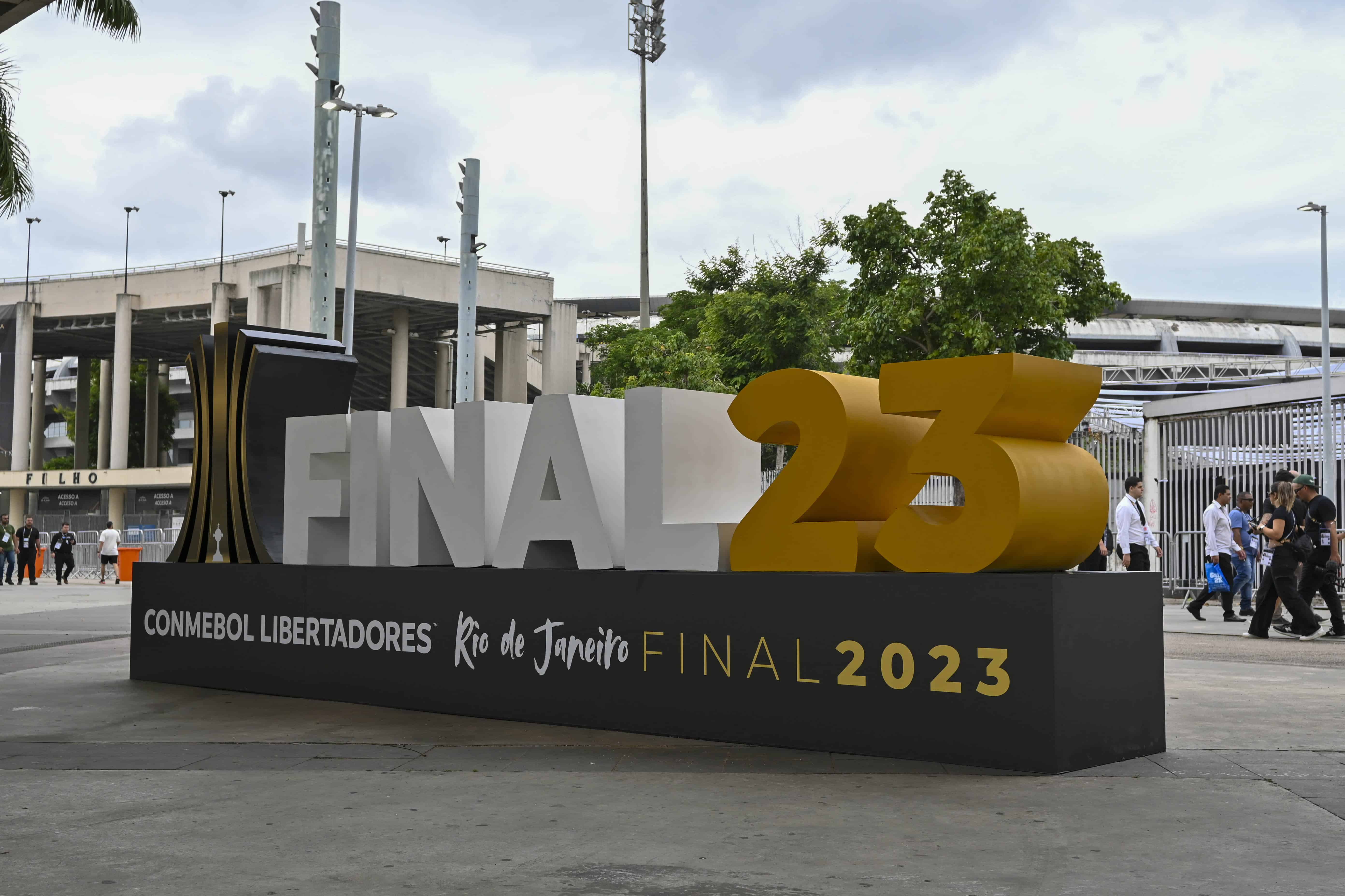 Falas de Cavani e Ancelotti refor&ccedil;am magnitude da final da Libertadores entre Fluminense e Boca