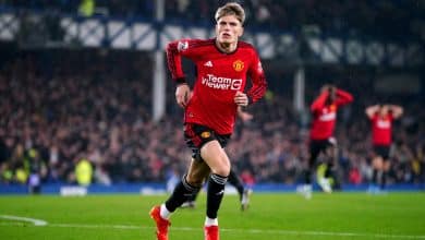Ten Hag deu os parab&eacute;ns a Garnacho pelo gola&ccedil;o, mas parou por a&iacute;: nada de se comparar com Rooney ou CR7