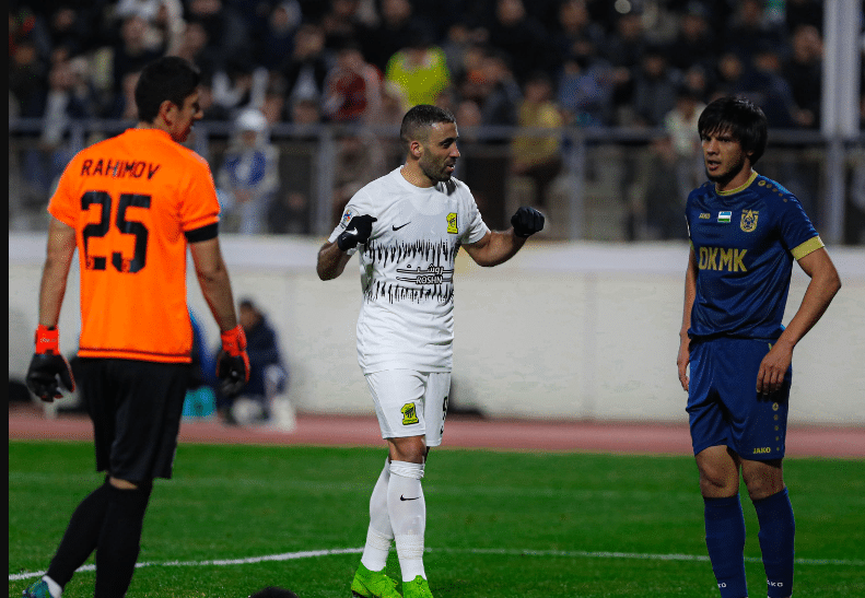 O Al-Ittihad jogou em ritmo de treino e fez s&oacute; o suficiente para vencer mais uma na Champions Asi&aacute;tica