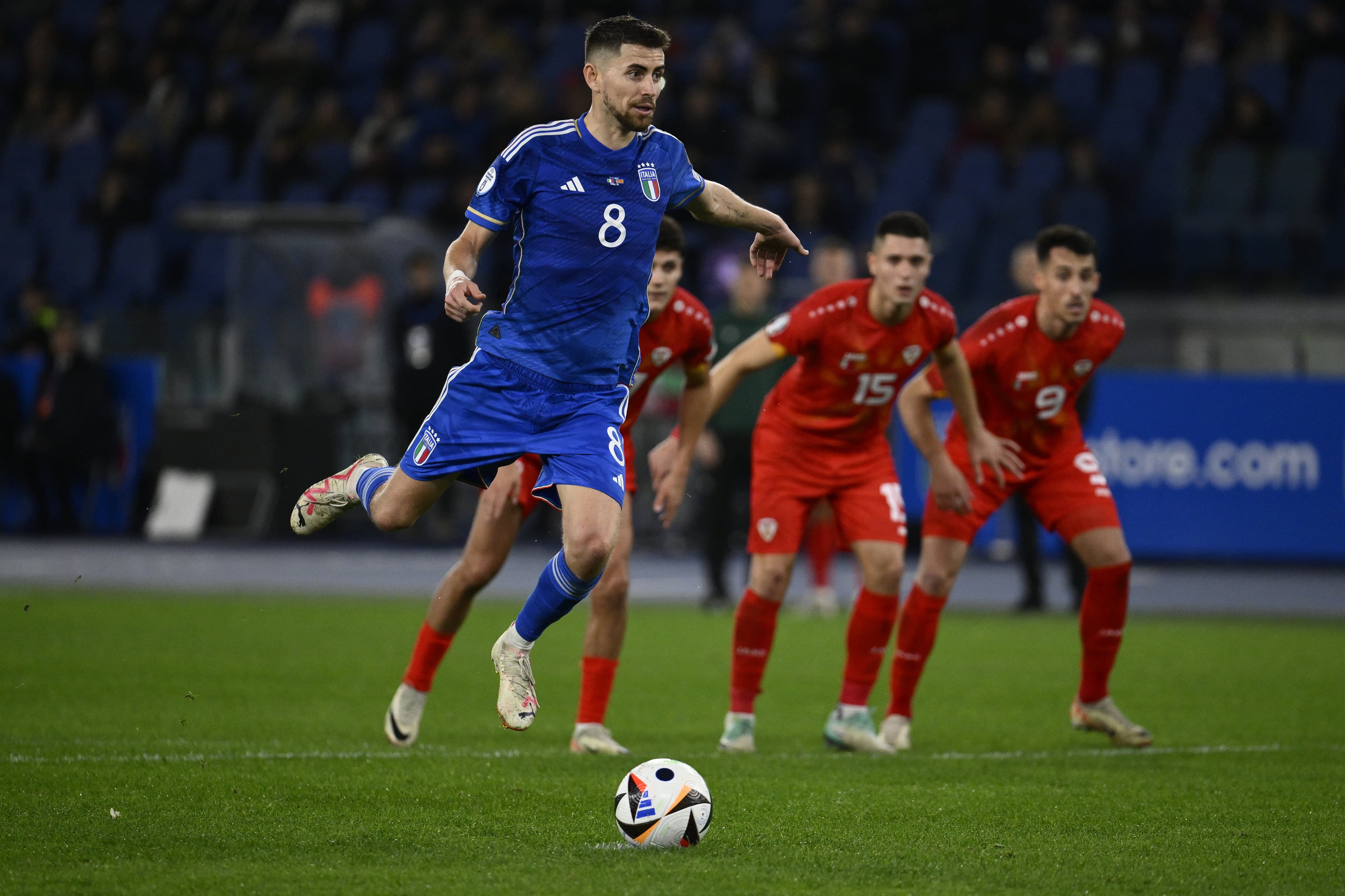 Spalletti banca Jorginho como cobrador de p&ecirc;naltis mesmo ap&oacute;s sequ&ecirc;ncia de erros