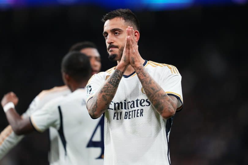 Joselu viveu uma montanha-russa de emoções em Real Madrid x Napoli e seu último ato em campo foi… um pedido de desculpas