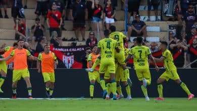 Mirassol goleia Atl&eacute;tico-GO, frustra planos do advers&aacute;rio e mant&eacute;m vivo o sonho pelo acesso