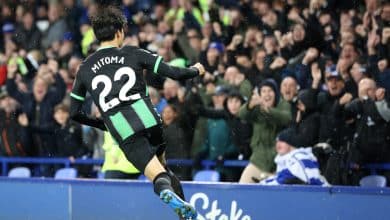 Gol contra bizarro do Brighton ilustra perfeitamente a fase do Everton