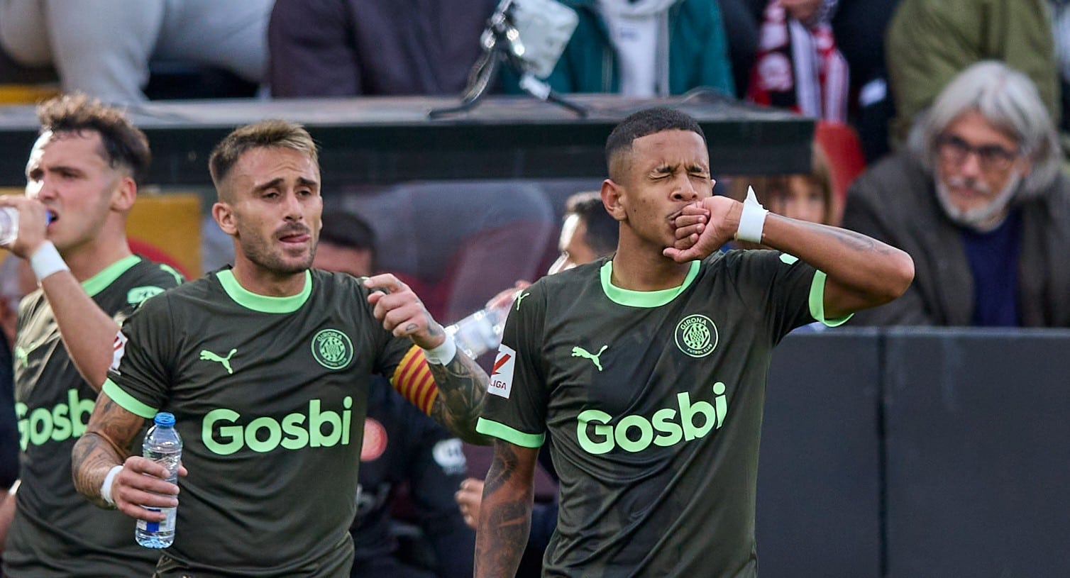 Inspirado por Savinho, o impar&aacute;vel Girona vence a quinta seguida numa dura visita ao Rayo