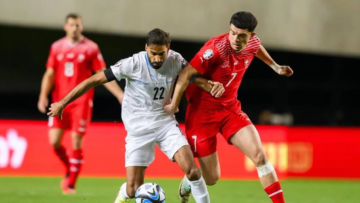 Su&iacute;&ccedil;a cede o empate no finalzinho e Israel permanece na corrida por uma vaga na Euro