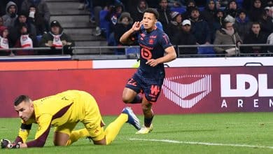 De maneira categ&oacute;rica, o Lille afundou um pouco mais o Lyon na lanterna da Ligue 1