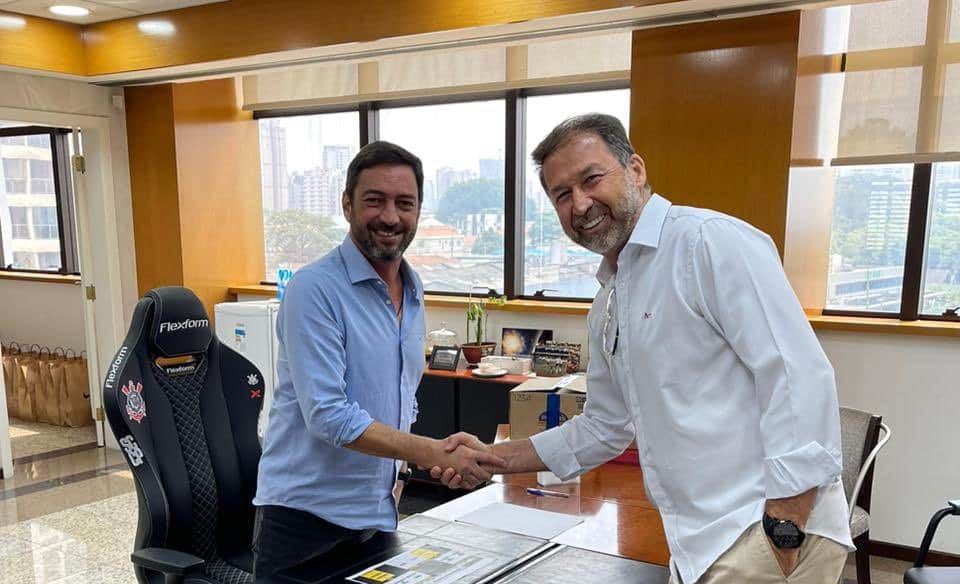 Democracia corinthiana: Augusto Melo e Du&iacute;lio viram amigos diplom&aacute;ticos na transi&ccedil;&atilde;o no Corinthians