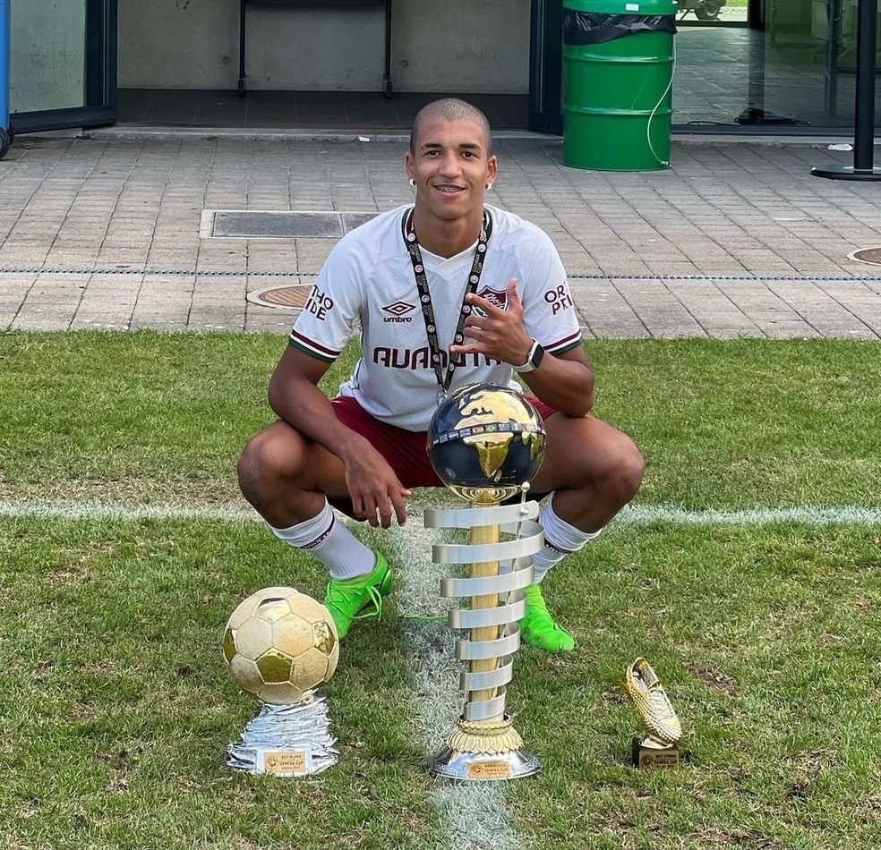 Kau&atilde; Elias foi destaque de excurs&atilde;o do sub-16 do Fluminense na Europa, em 2022, e atraiu olhares de todo o mundo - Divulga&ccedil;&atilde;o
