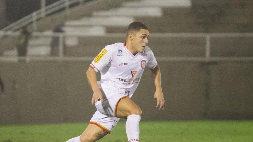 Como Marcelinho, reserva no rebaixado Tombense, pode ser interessante no Santos?