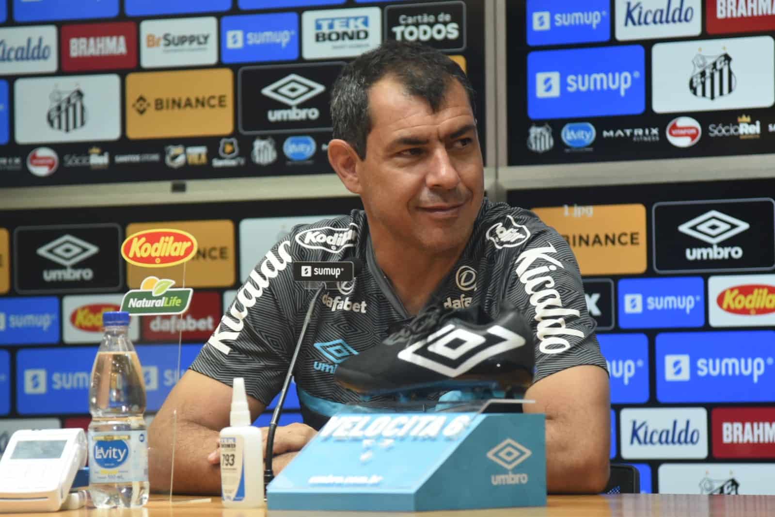 Santos pagou caro e Carille ter&aacute; de mostrar que vale a pena tirando o time da S&eacute;rie B