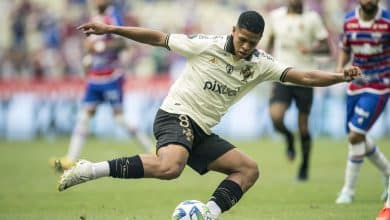 Vasco come&ccedil;a definir futuro de jogadores que treinam afastados do elenco