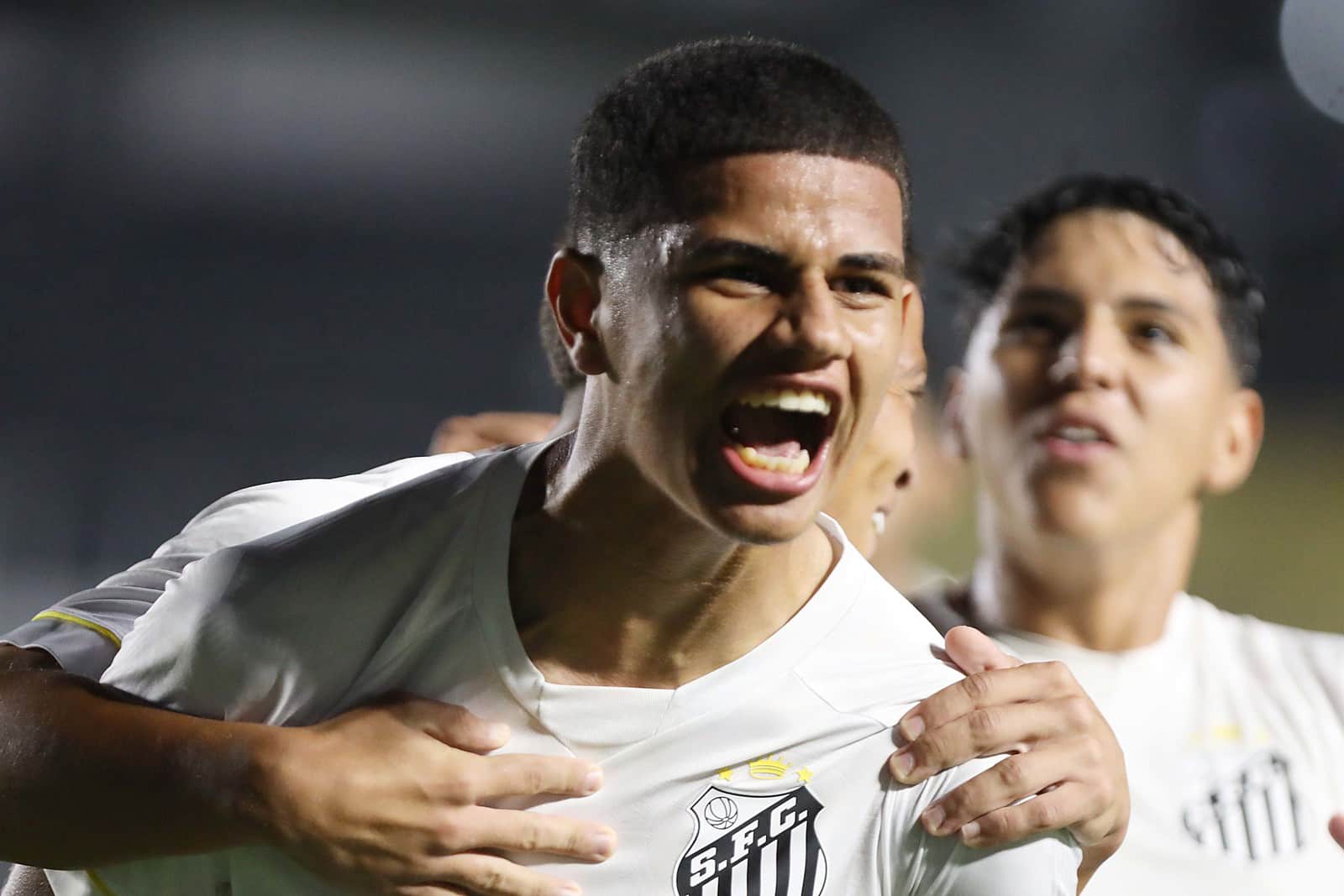 Estreante na Copinha, Samuel tem tudo para mostrar as suas &oacute;timas credenciais na zaga do Santos