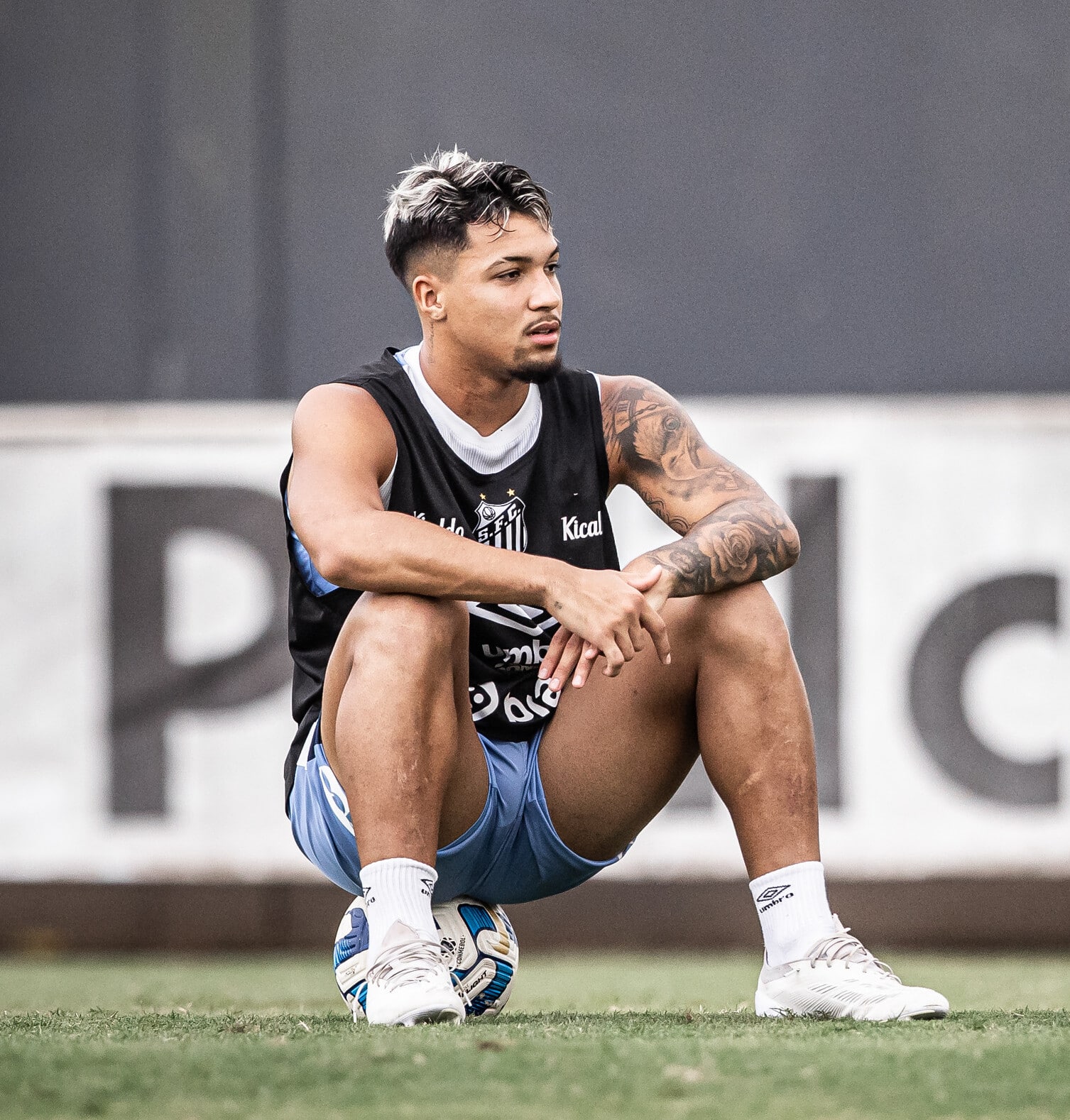 Indisciplina de Marcos Leonardo tumultua (ainda mais) ambiente do Santos e aumenta desconfian&ccedil;a da torcida