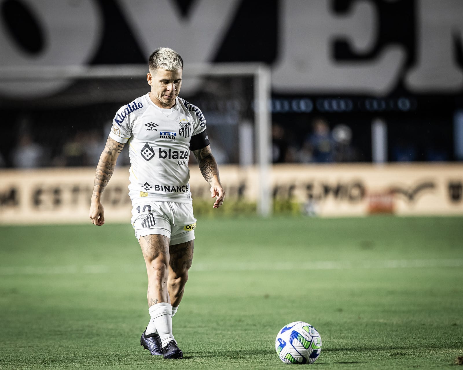 Por que os 45 pontos se tornaram perigosos para o Santos evitar o rebaixamento no Brasileir&atilde;o?