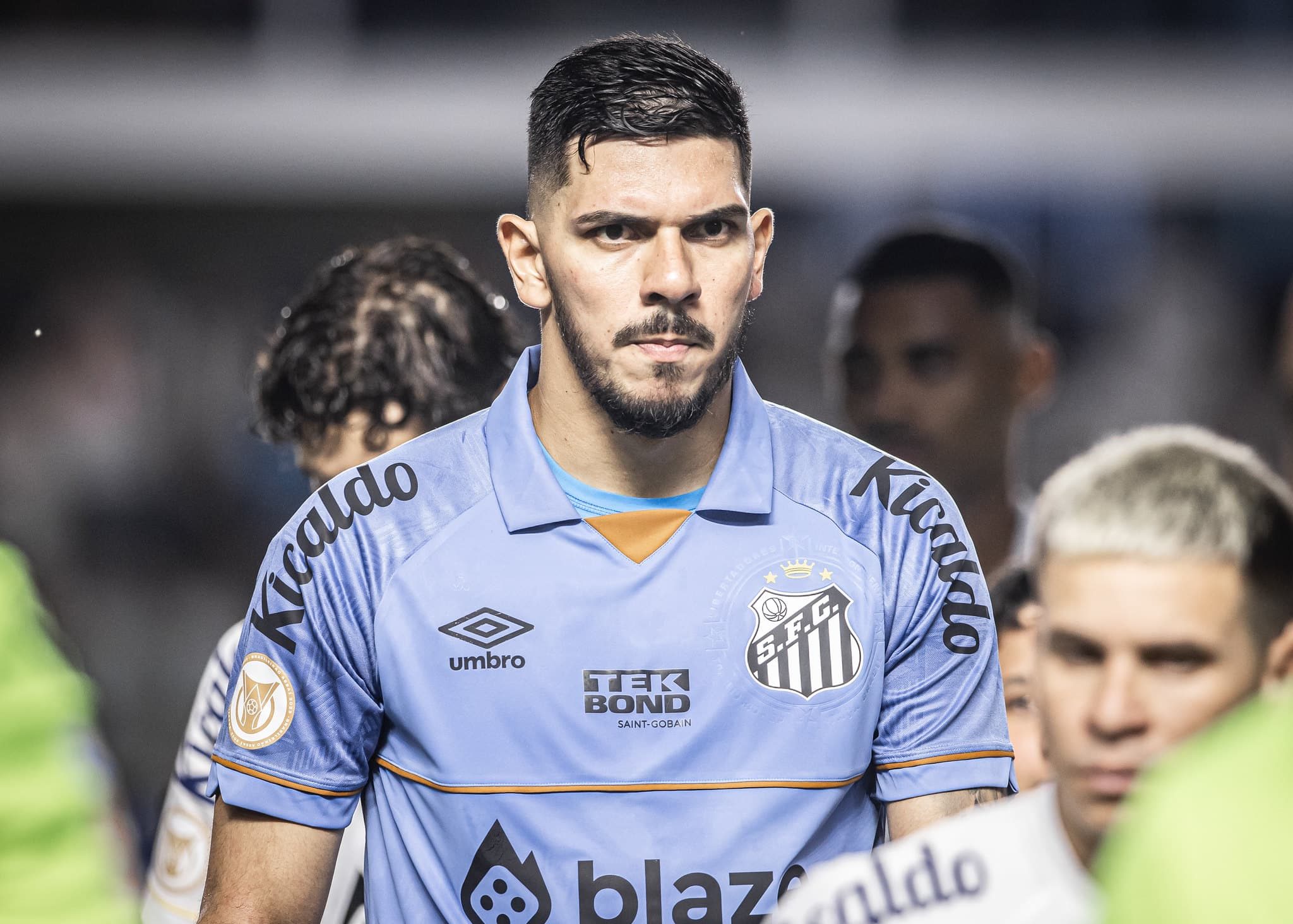 Continuidade de Jo&atilde;o Paulo no Santos d&aacute; seguran&ccedil;a para o time em temporada complicada