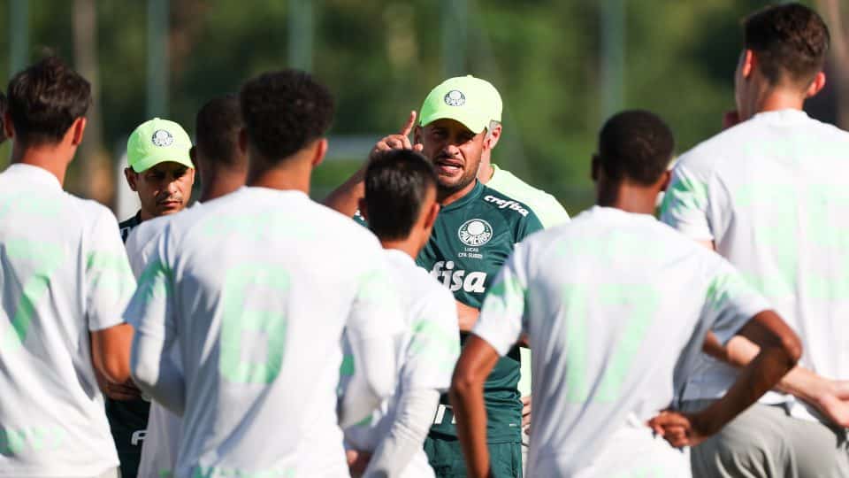 Palmeiras vai ter um pouco de Diniz e um pouco de Abel na Copinha, diz técnico Lucas Andrade