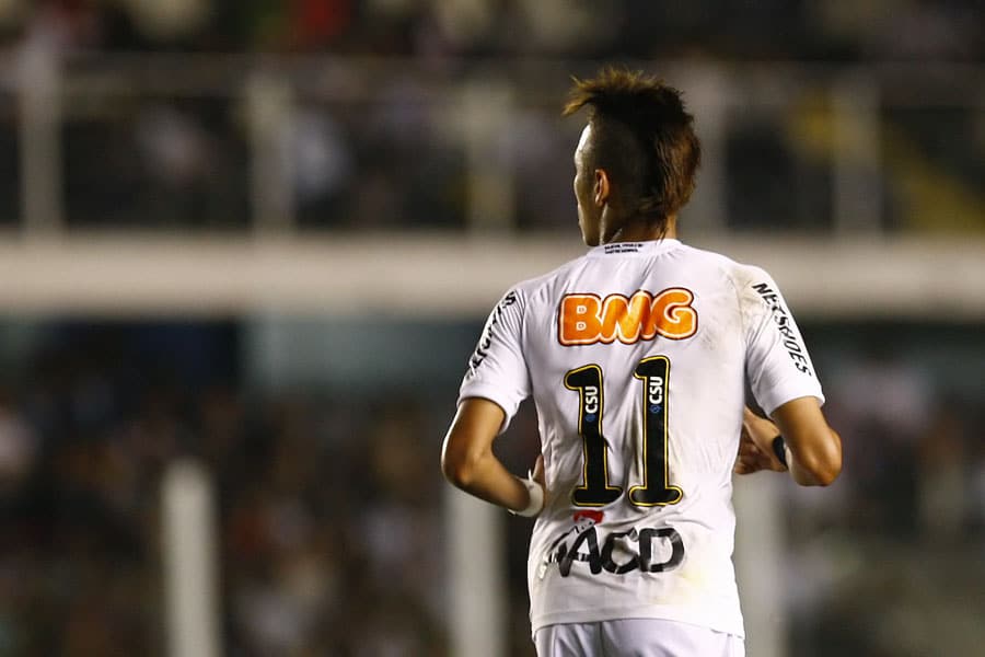 Guardada para o &iacute;dolo? Santos pode ter nova camisa aposentada, desta vez temporariamente:&nbsp;a&nbsp;de&nbsp;Neymar