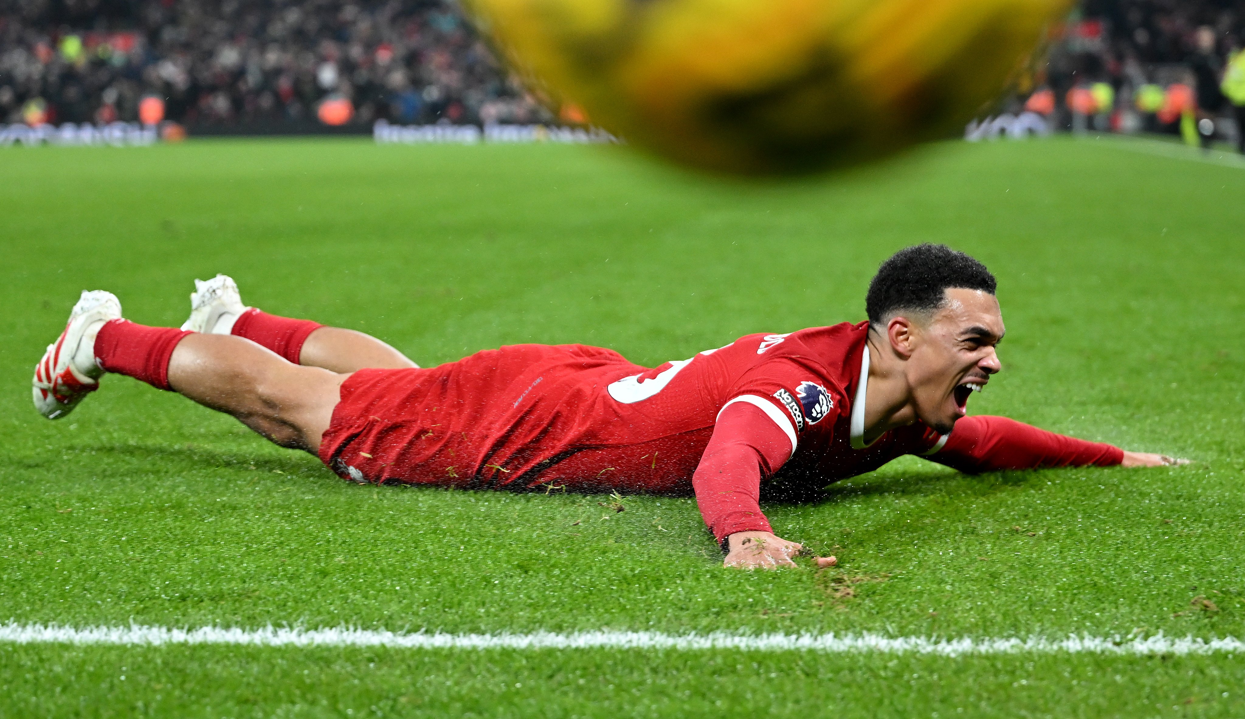 Montanha russa em Anfield: Liverpool vence Fulham de maneira hist&oacute;rica em jogo repleto de gola&ccedil;os