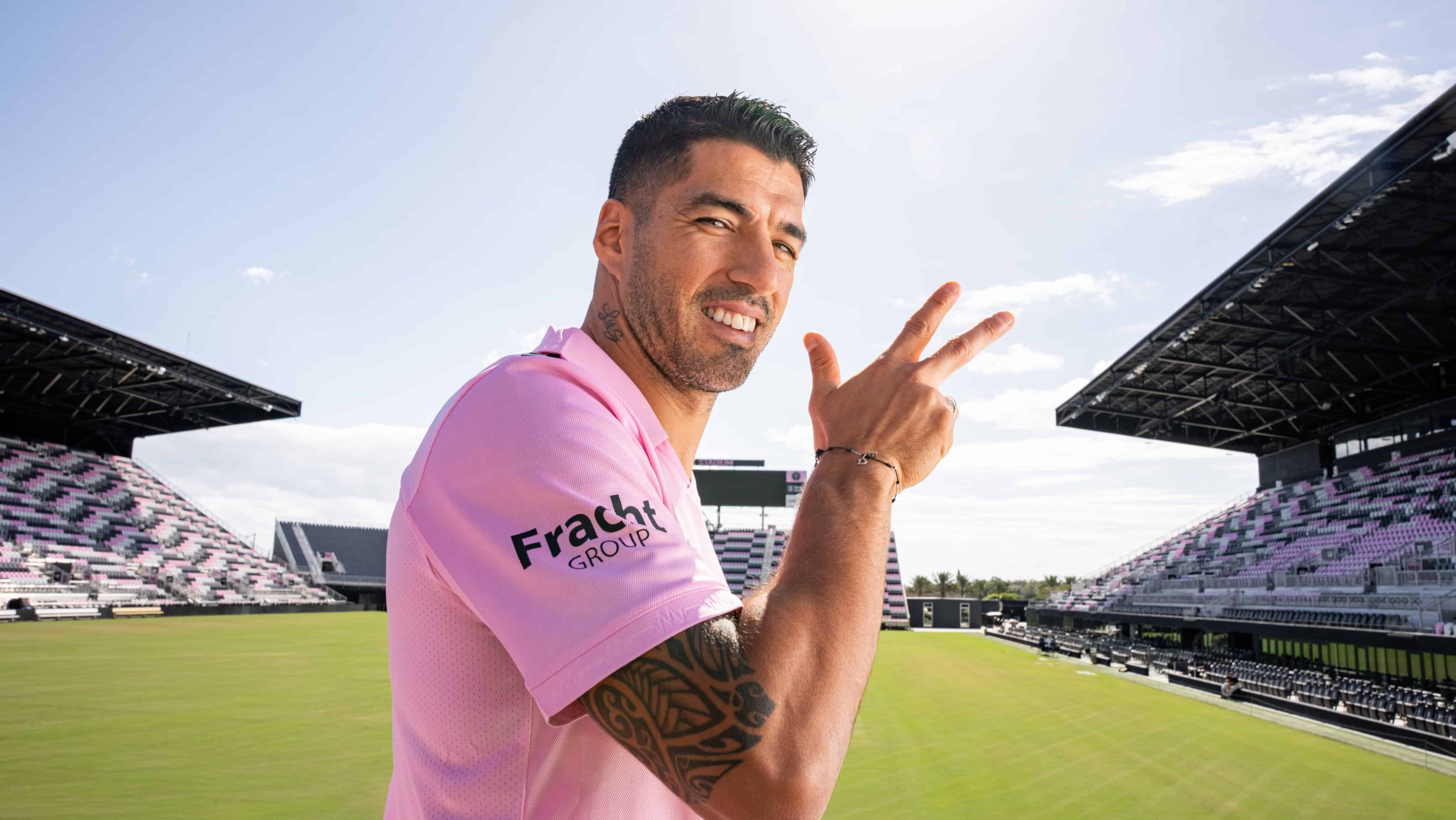 S&oacute; falta Neymar: Luis Su&aacute;rez &eacute; anunciado e reencontrar&aacute; Messi, Jordi Alba e Busquets no Inter Miami