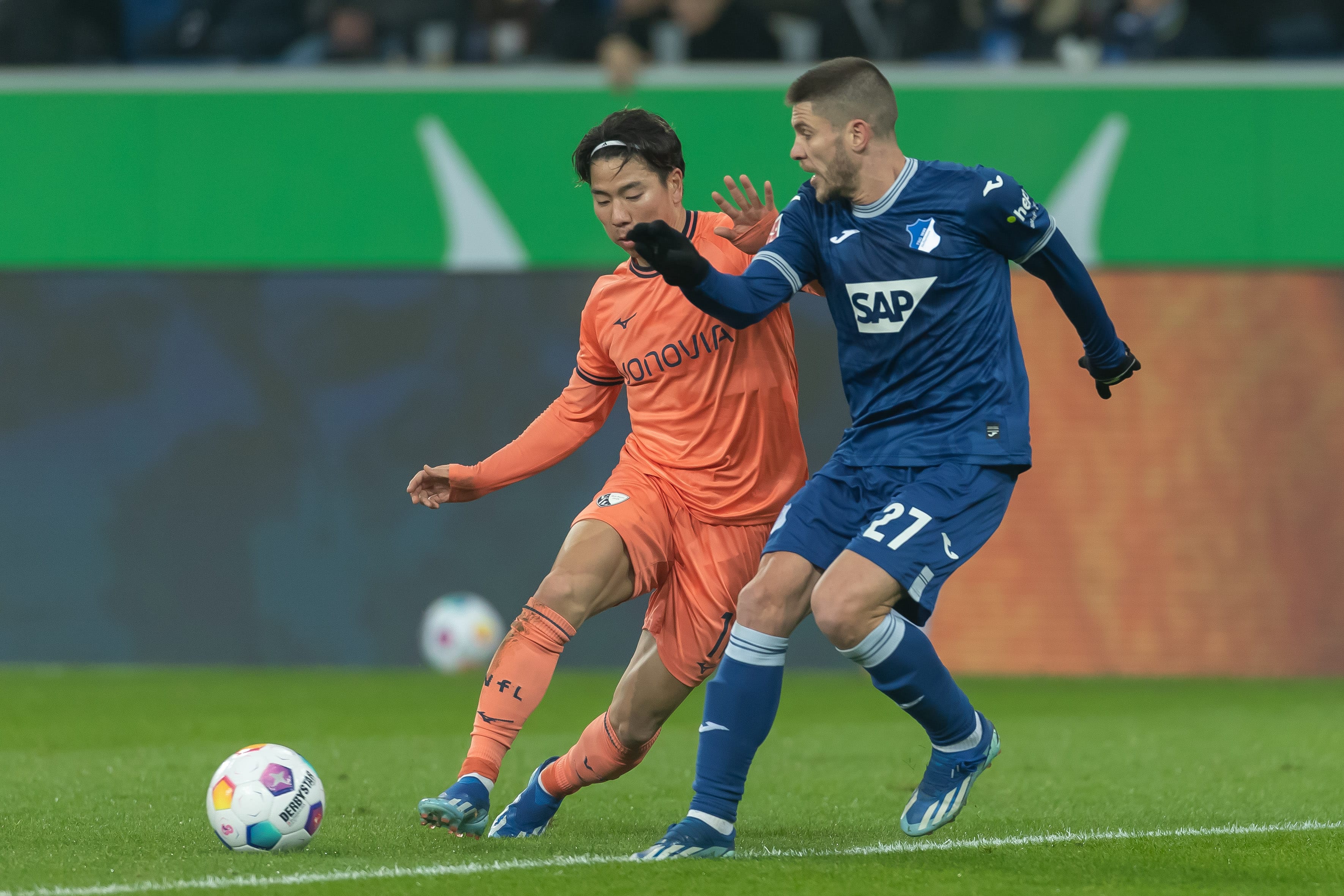 Hoffenheim vence f&aacute;cil o Bochum e se aproxima do G4 da Bundesliga em noite de gala de Kramaric