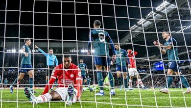 A trave foi a maior aliada do Arsenal no empate contra o valente PSV em jogo de classificados na Champions League