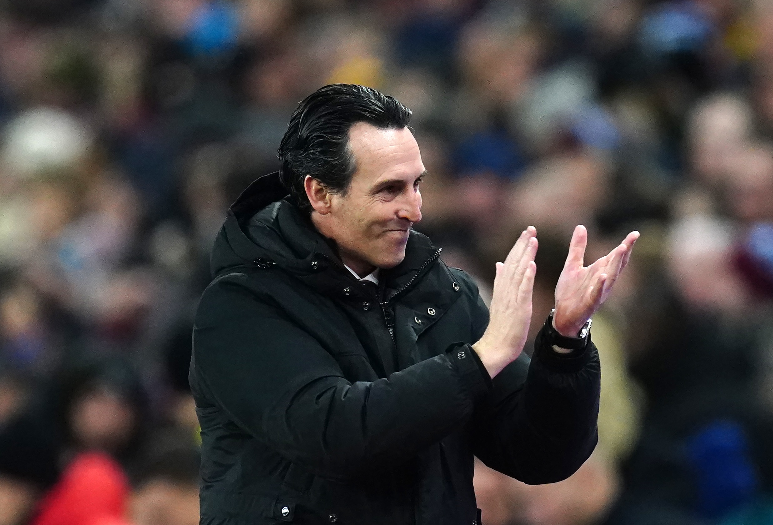 Aston Villa briga pela Premier League? Talvez, mas &lsquo;vamos com calma&rsquo;, pede Emery &mdash; e ele est&aacute; certo