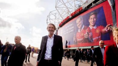 Sir Jim Ratcliffe compra o Manchester United &mdash; mas apenas 25% do clube, que segue sendo dos Glazers