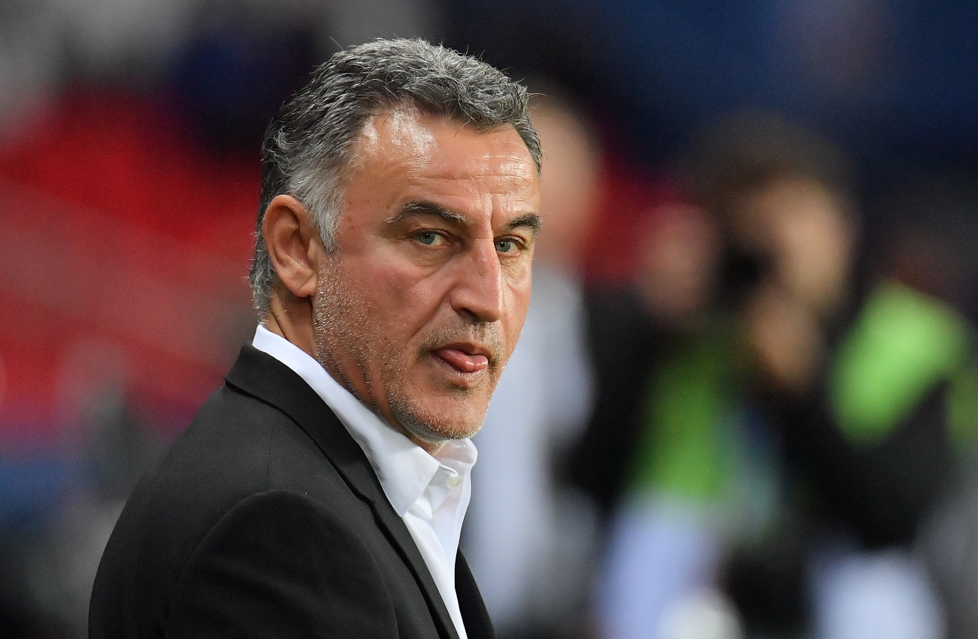 Acusado de racismo, Christophe Galtier, ex-t&eacute;cnico do PSG, vai a julgamento na Fran&ccedil;a