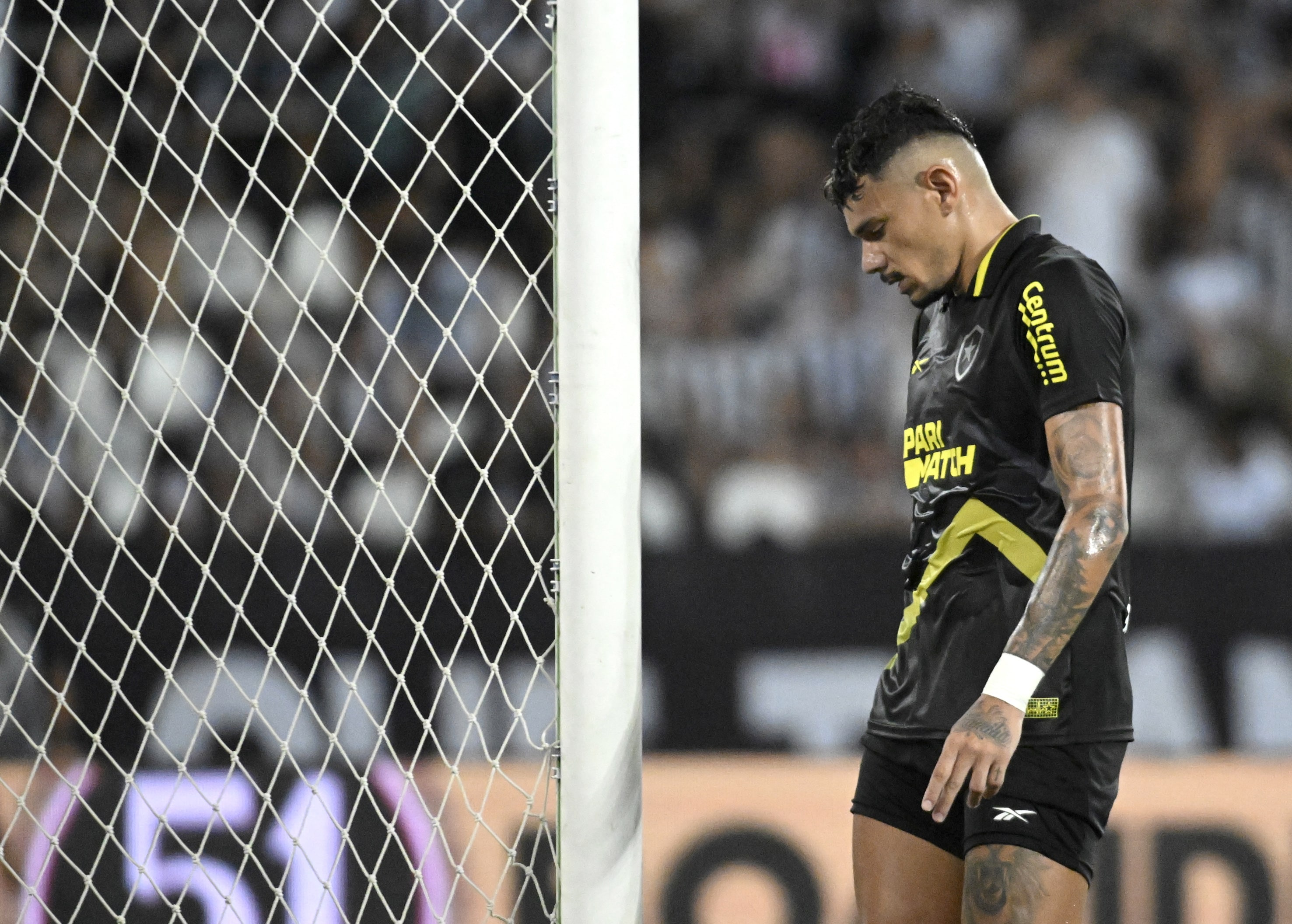 Do 10 ao 0 no mesmo ano: como o ataque do Botafogo foi de p&eacute;rola ao lixo