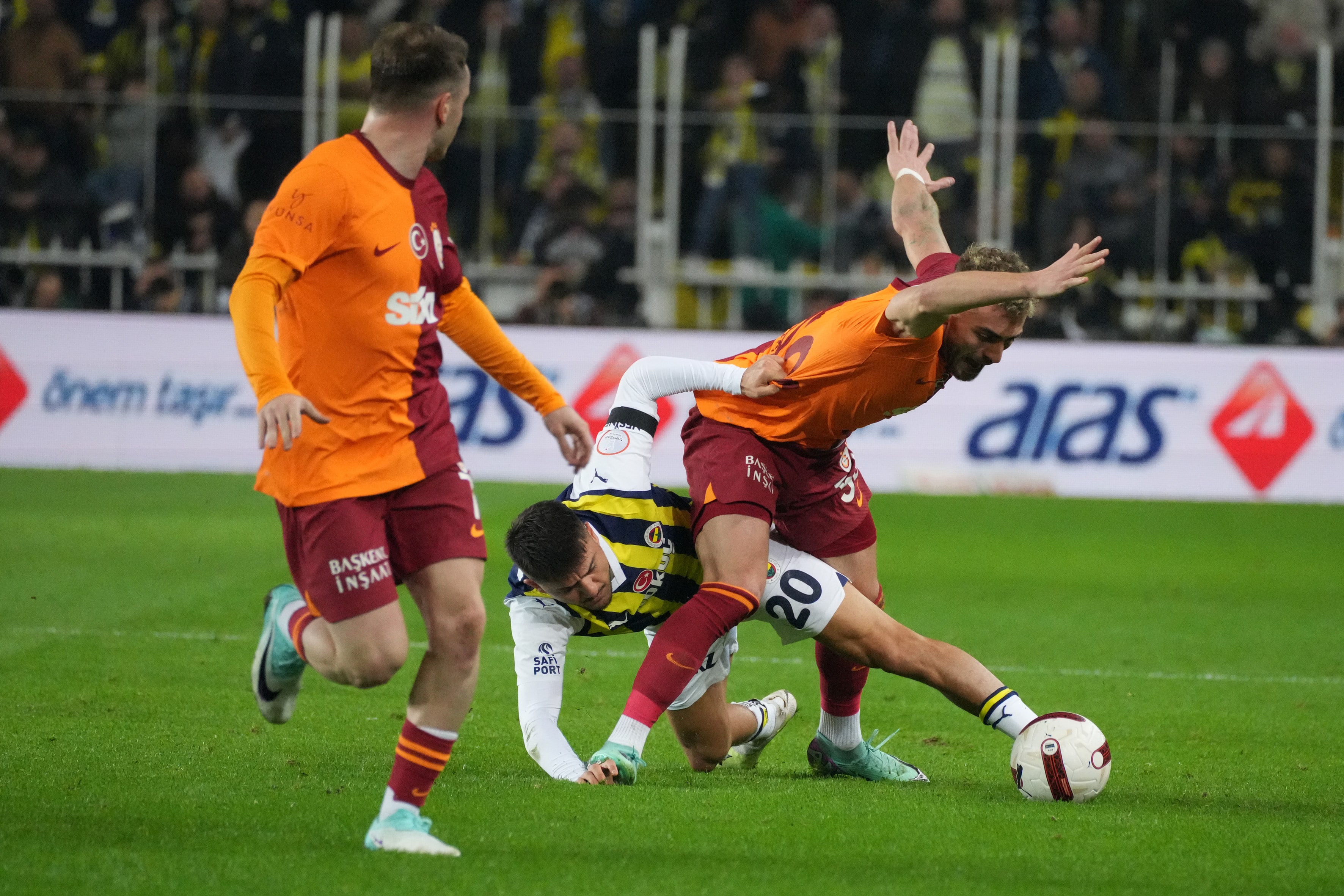 Sauditas vetam homenagem a pol&iacute;tico e Supercopa da Turquia entre Galatasaray e Fenerbah&ccedil;e &eacute; cancelada