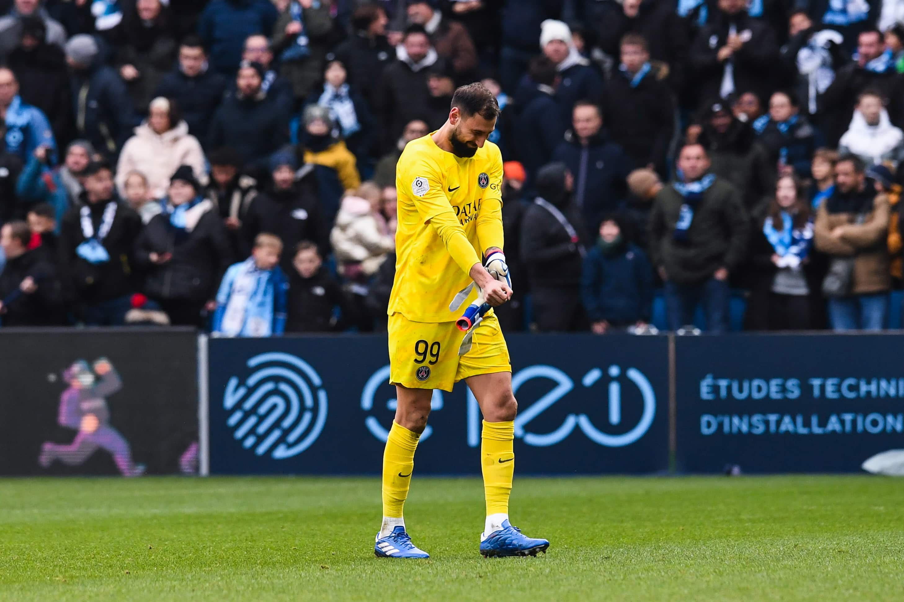 Buffon vem ao resgate de um Donnarumma em fase ruim: &lsquo;Acontece porque &eacute; um dos 3 melhores do mundo&rsquo;