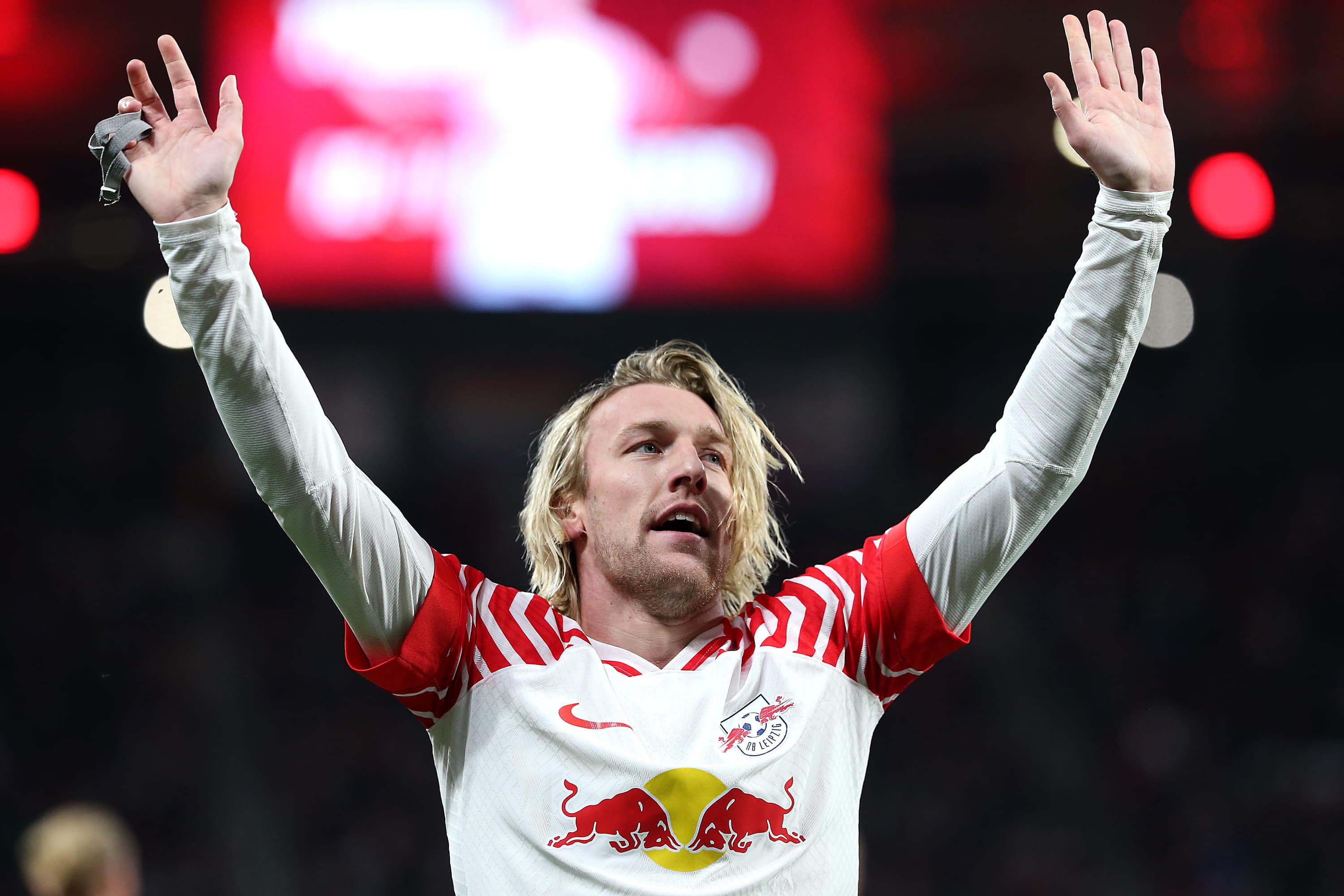 Forsberg se despede com gola&ccedil;o, RB Leipzig vence o Hoffenheim e empata em pontos com vice-l&iacute;der da Bundesliga