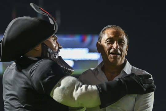 Papai Noel ter&aacute; que trabalhar para que temporada 2024 do Vasco seja melhor do que a tensa 2023