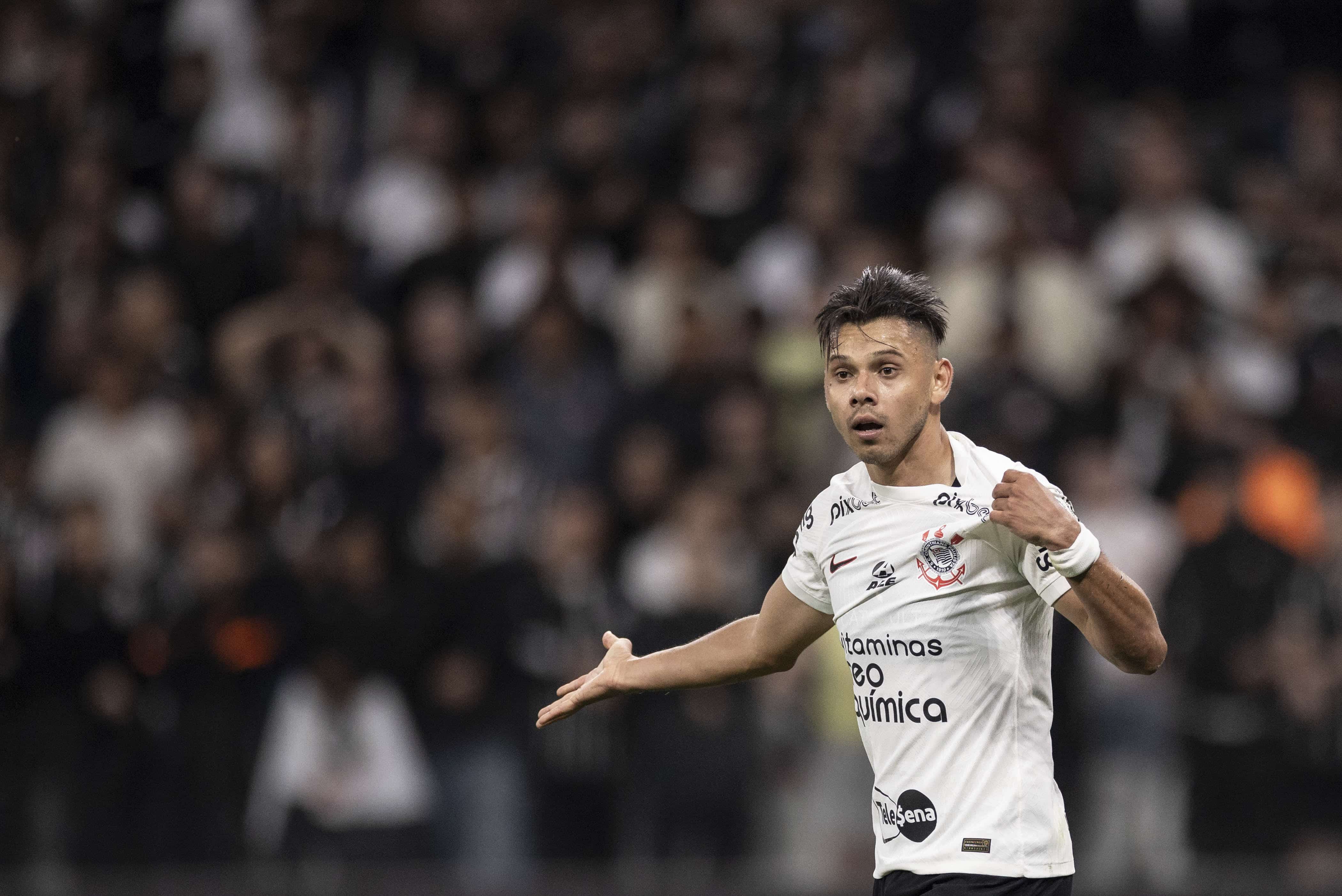 Corinthians flertou com a zona de rebaixamento no Brasileir&atilde;o e se salvou por &lsquo;carta na manga&rsquo; de Mano Menezes